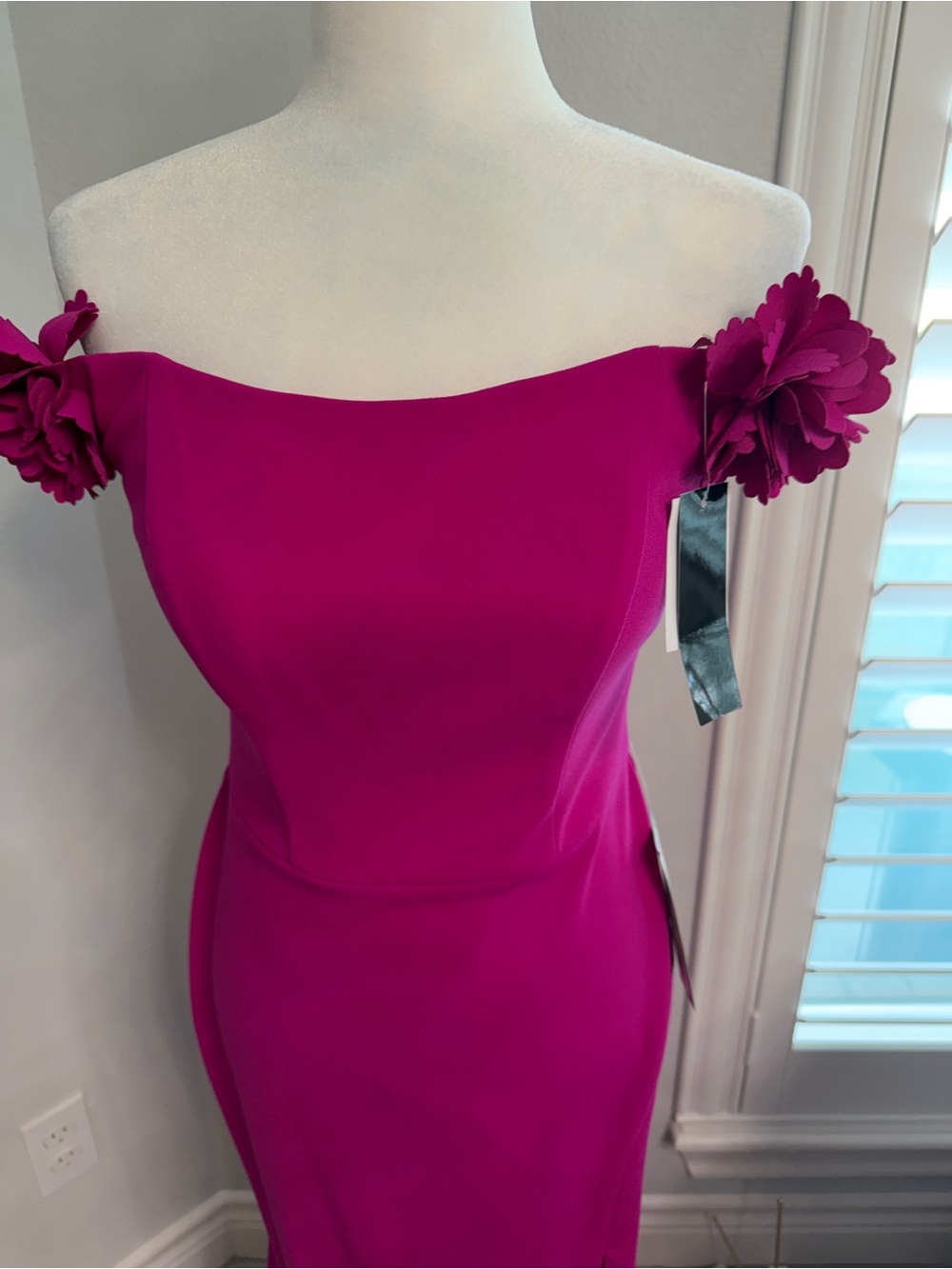 NWT Xscape Off-Shoulder Fuchsia Floral Sleeve Dress